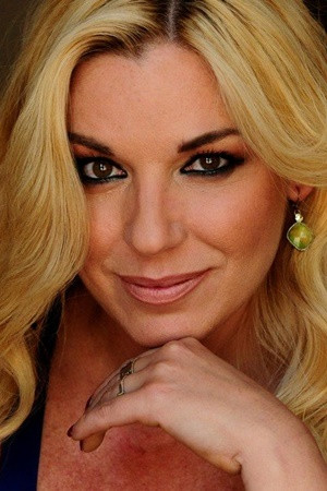 Maite Zumelzú backdrop