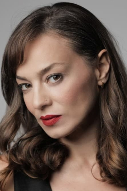 Pervin Bağdat backdrop