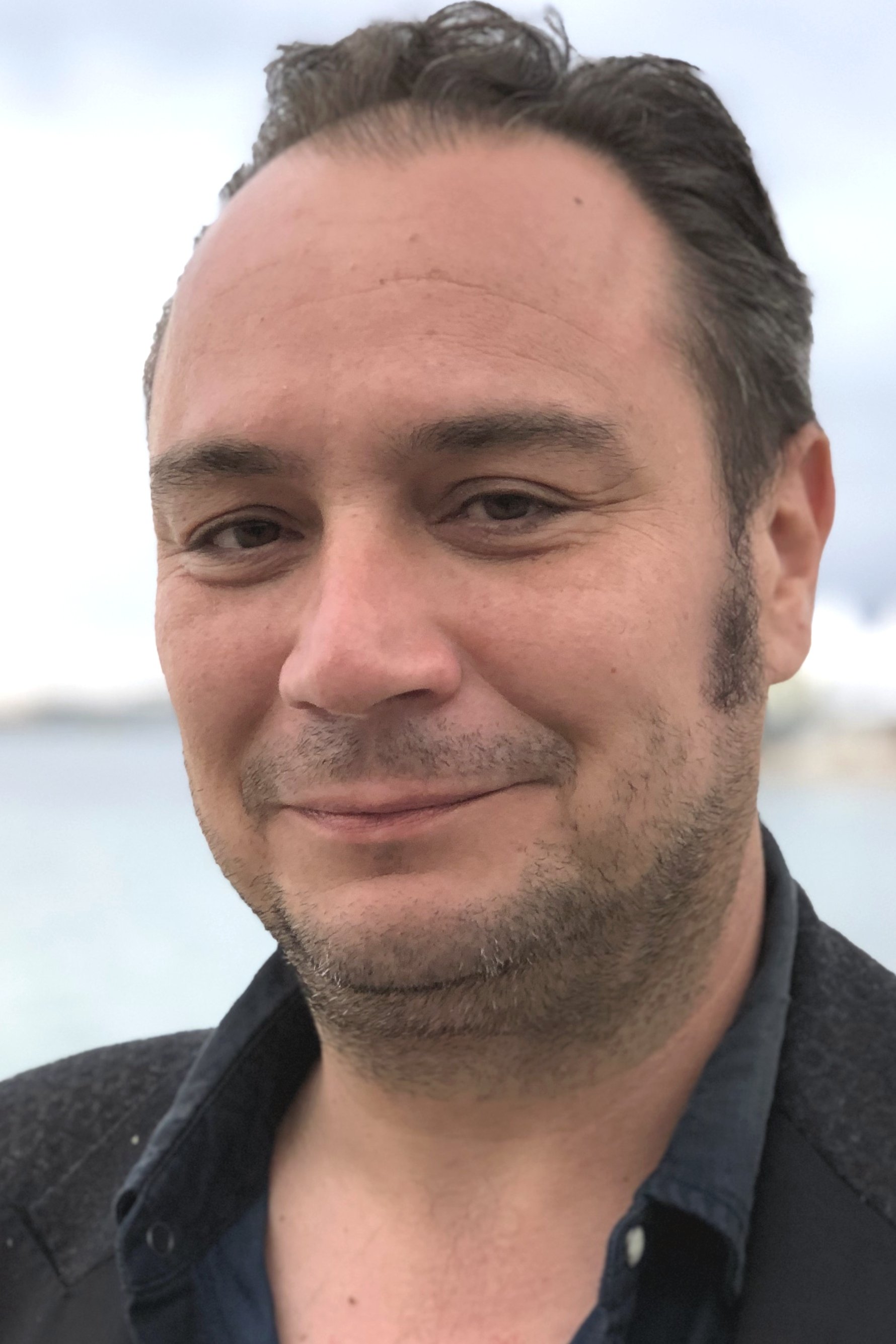 Jean-Yves Roubin backdrop