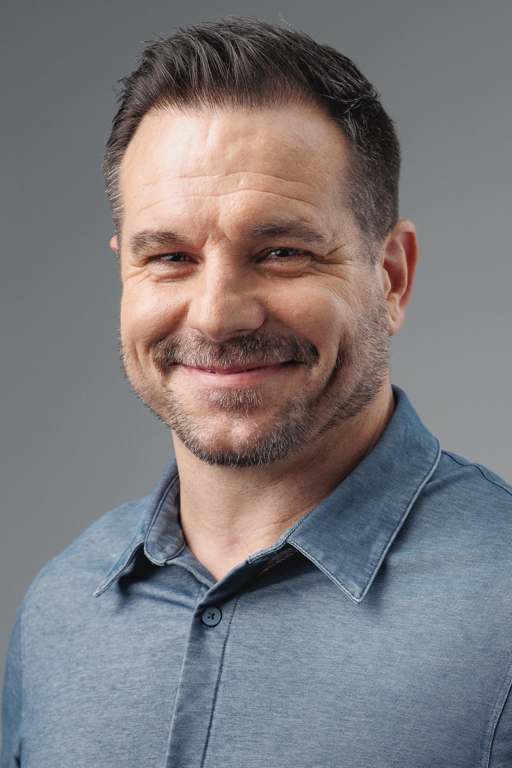 Brandt Wille backdrop