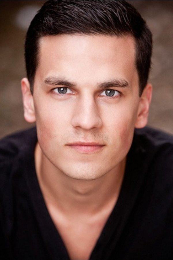 Aaron Sidwell backdrop