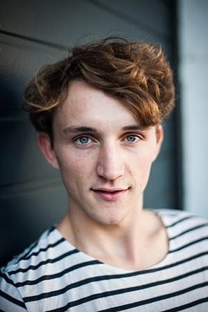 Nils Hohenhövel backdrop