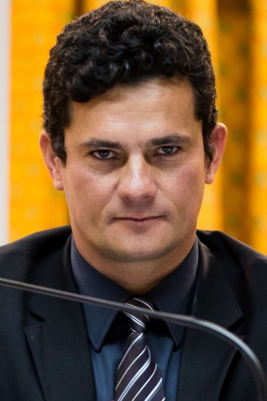 Sérgio Moro backdrop