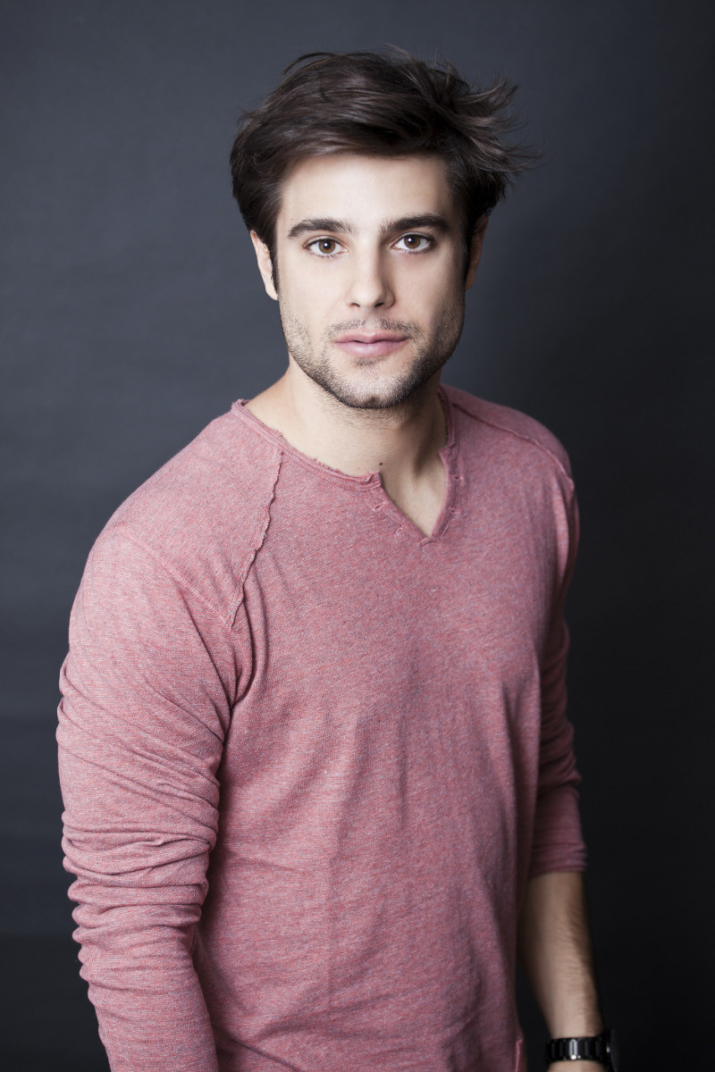 Felipe Lima backdrop