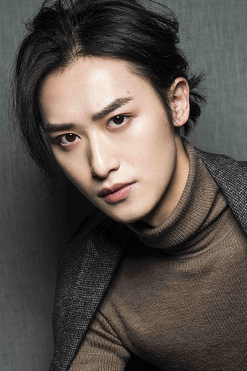 Hu Xiaoling backdrop