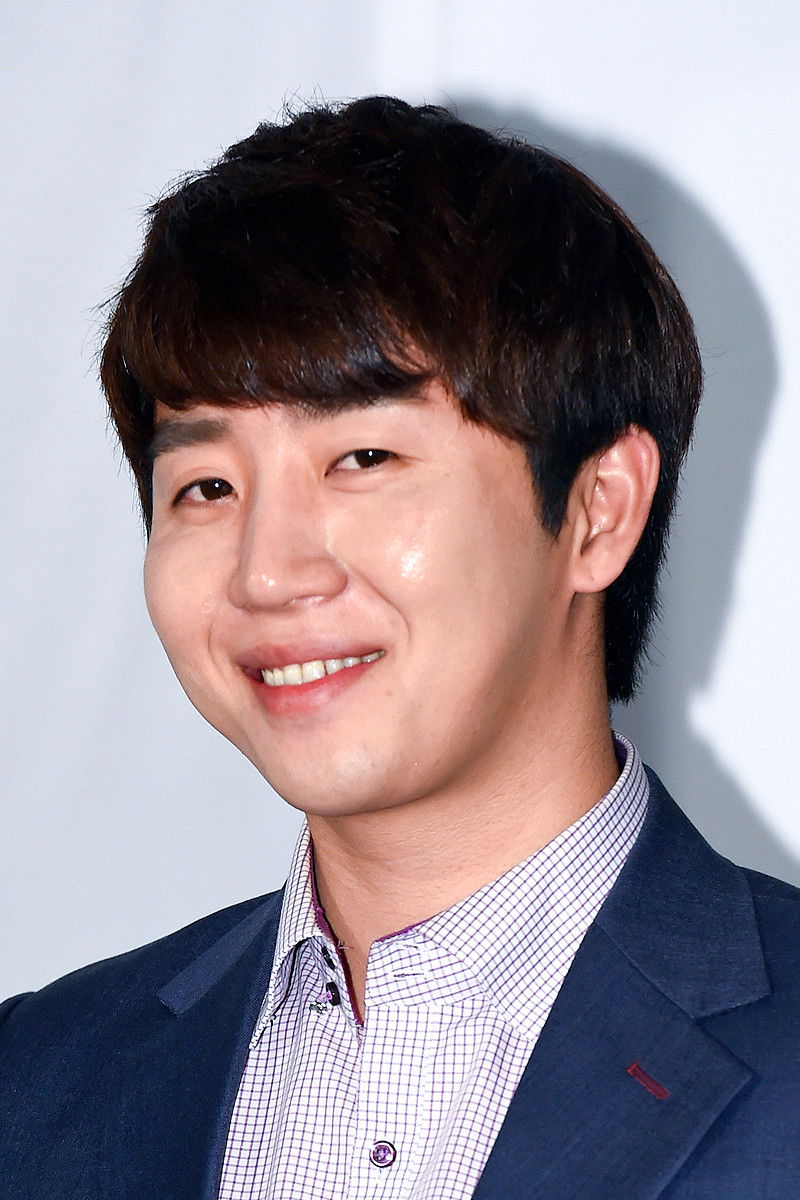 Hong Jin-ho backdrop