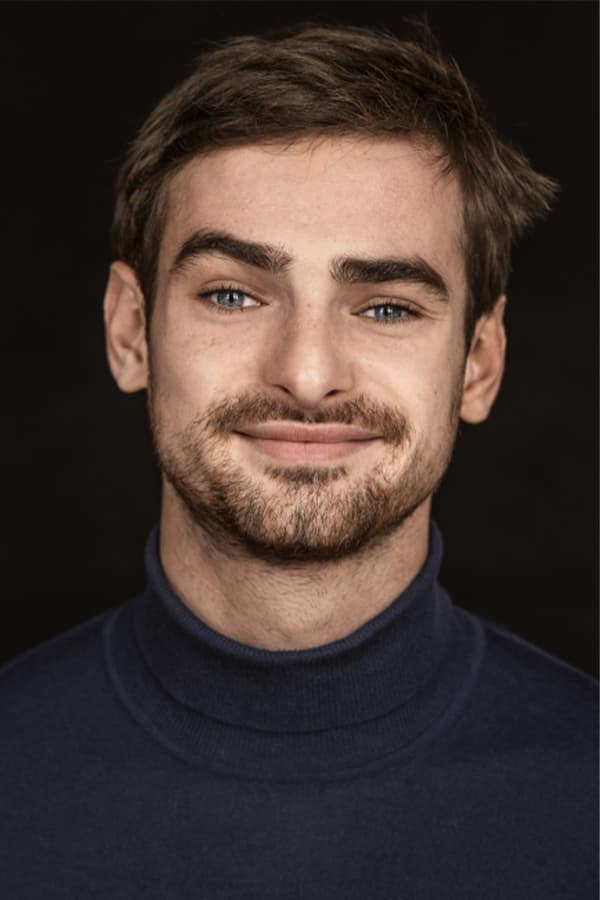 Aaron Hilmer backdrop