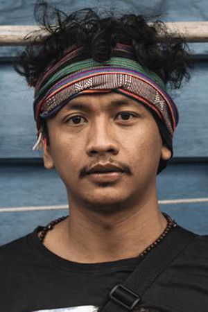 Erick Estrada backdrop