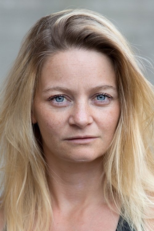 Ingvild Lien backdrop