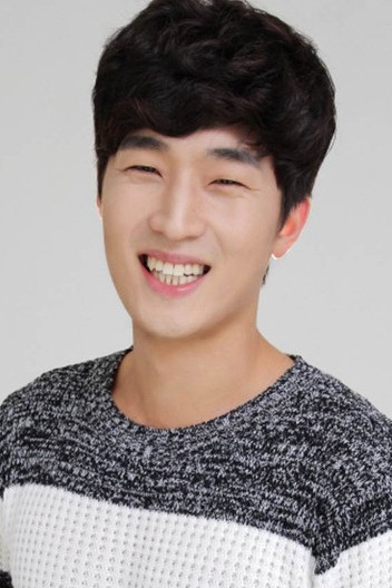 Lee Cheol-hee backdrop