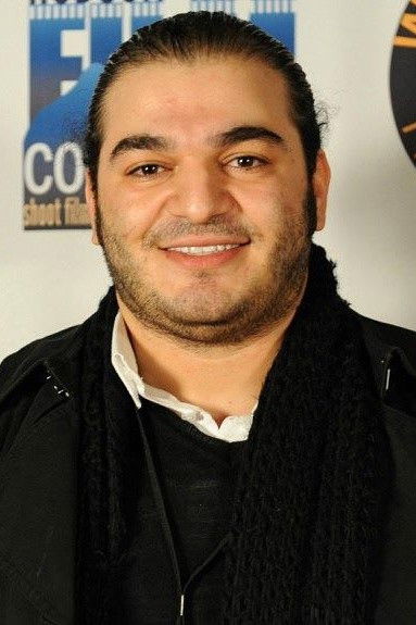 Pouria Heidary Oureh backdrop