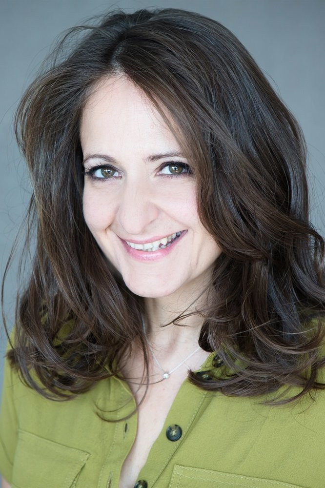 Mari-Alin Tomasin backdrop