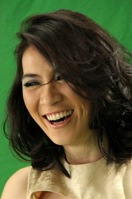 Jennifer Arnelita backdrop