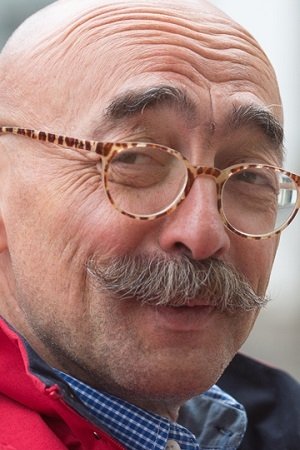 Andrej Bilzho backdrop