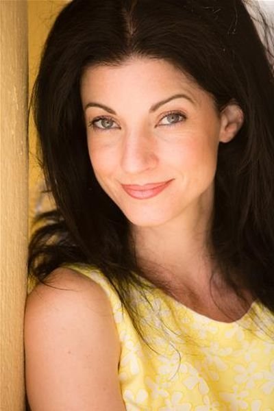 Abbie Hirst backdrop