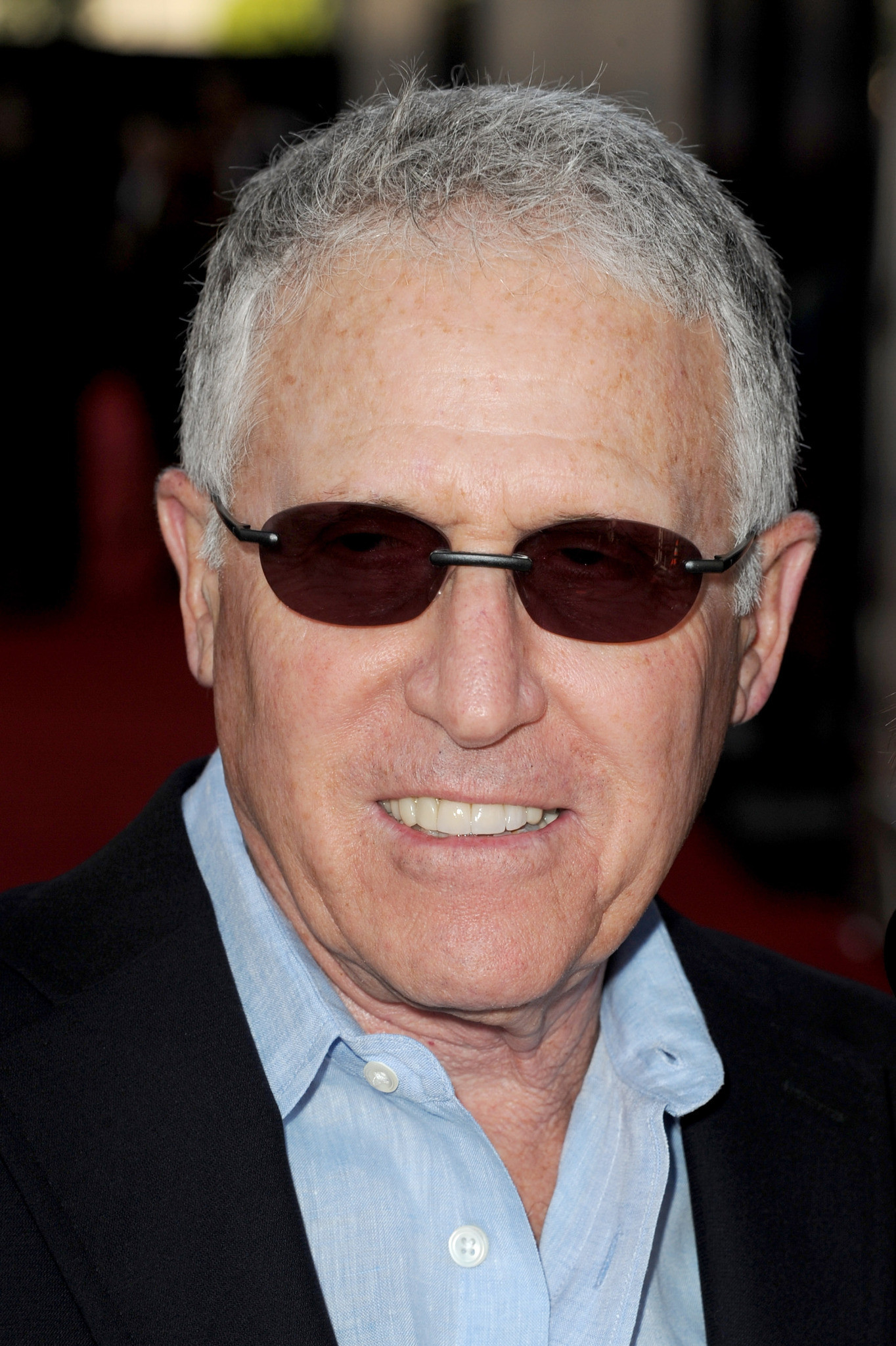 Dan Fellman → Dan Felman backdrop