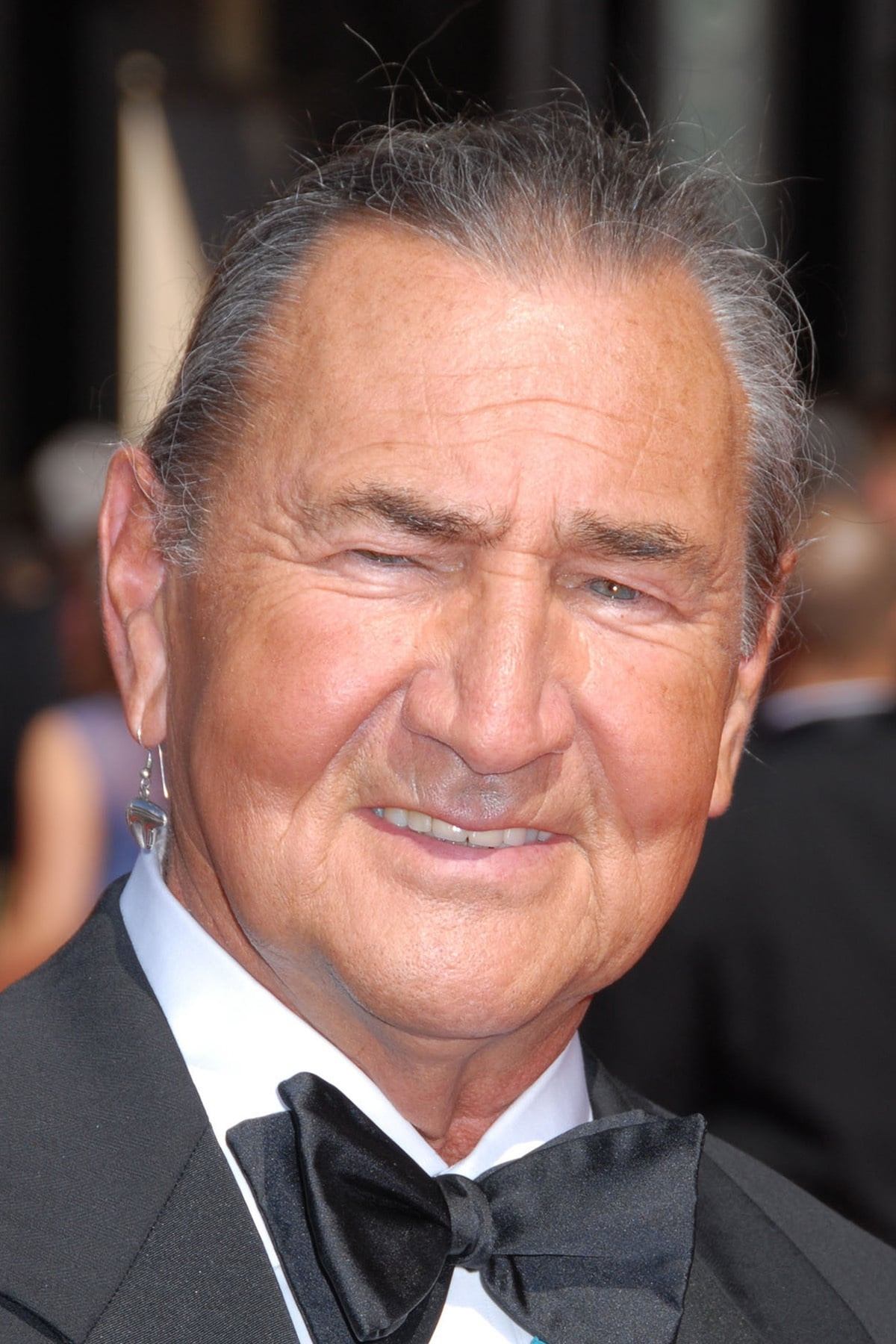 Ogast Shelenberg backdrop