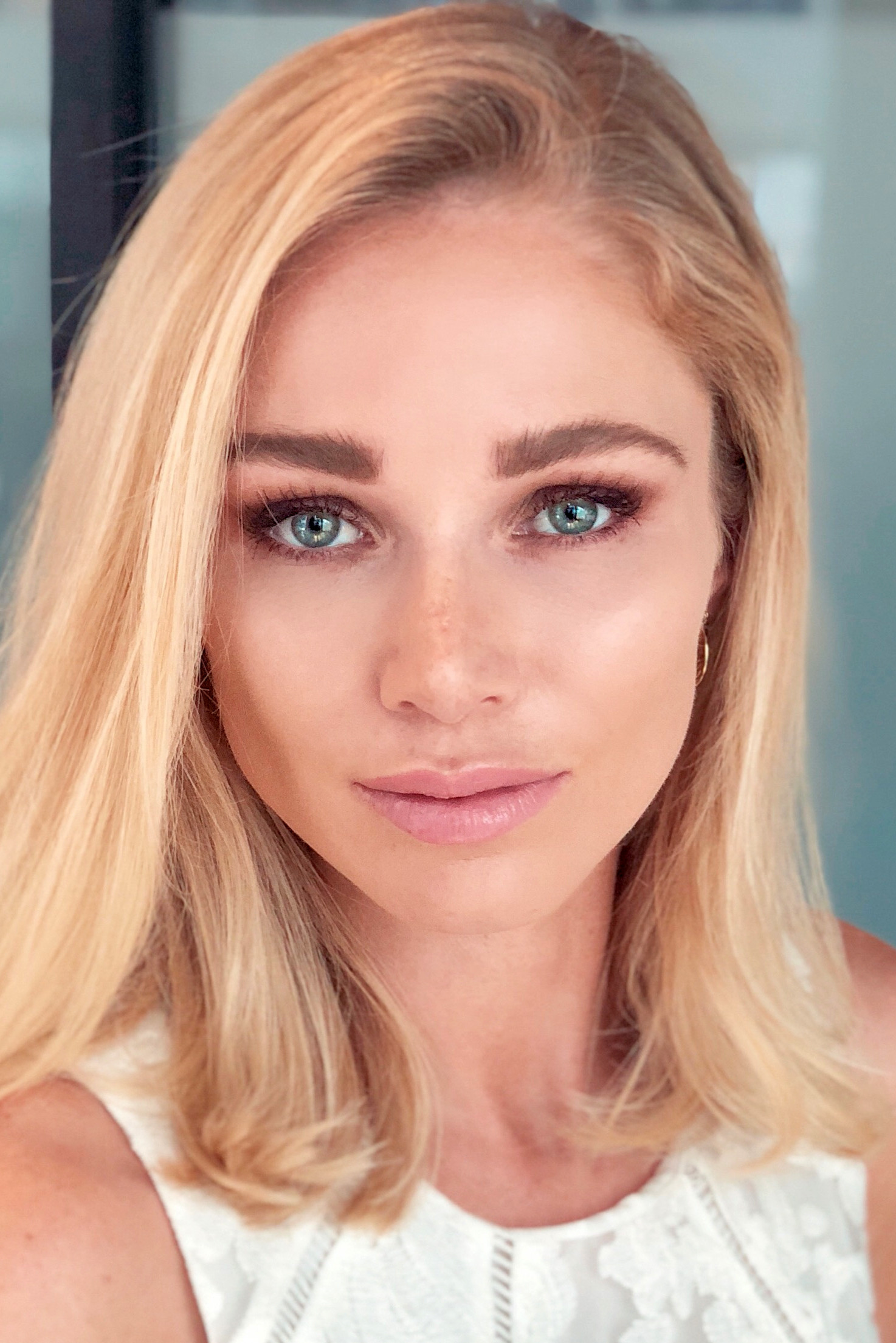 Alyssa Julia Smith backdrop