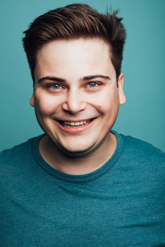 Claudiu Mark Draghici backdrop