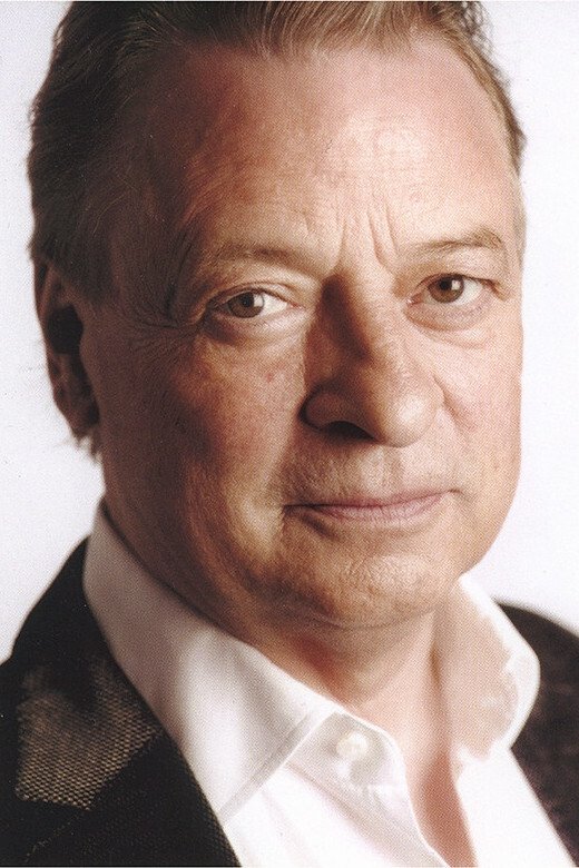 Reent Reins backdrop