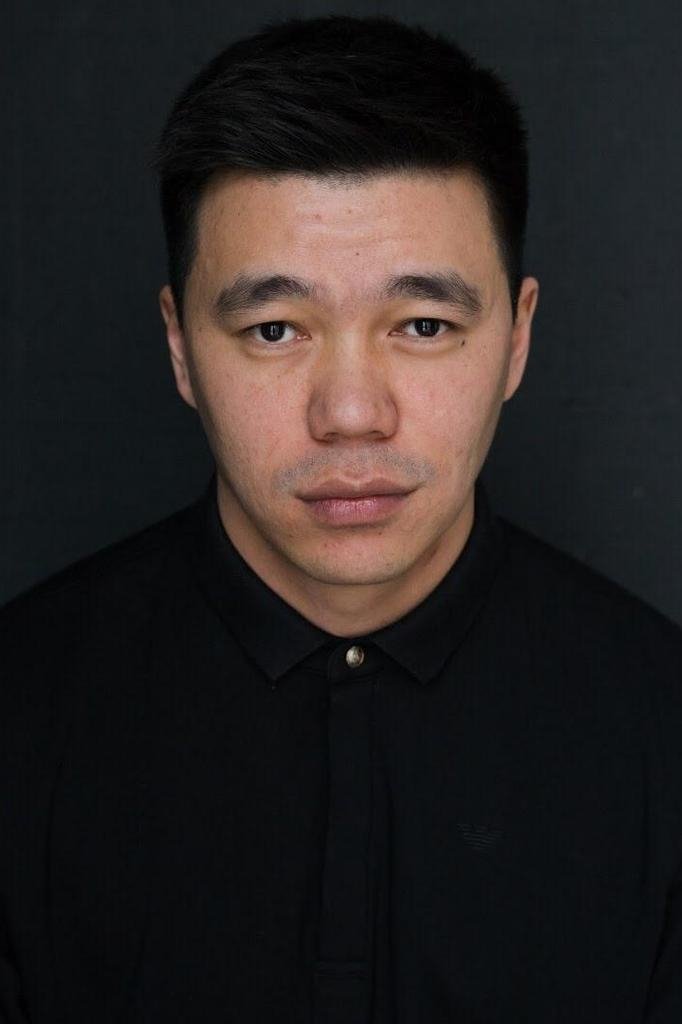 Daniyar Alshinov backdrop