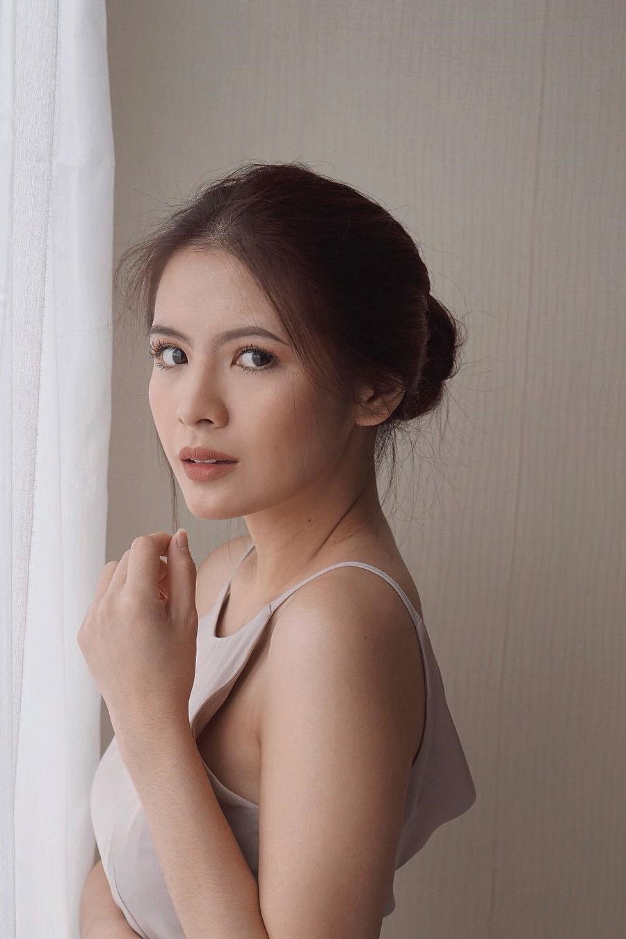 Sonja Pandarmavan backdrop