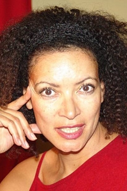 Dorothée Reinoss backdrop