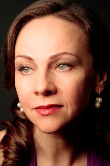 Olena Uzliuk backdrop