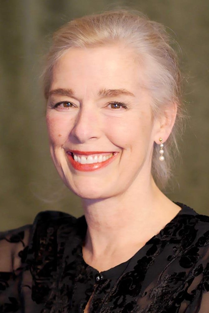 Mag Ruffman backdrop