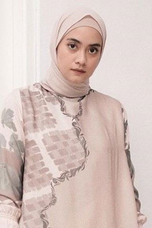 Ayudia Bing Slamet backdrop