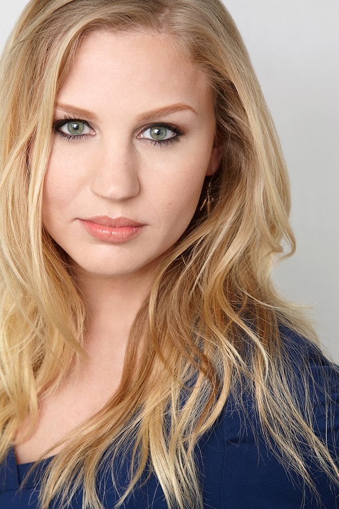 Marisa Dzintars backdrop