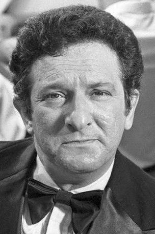 Felipe Wagner backdrop