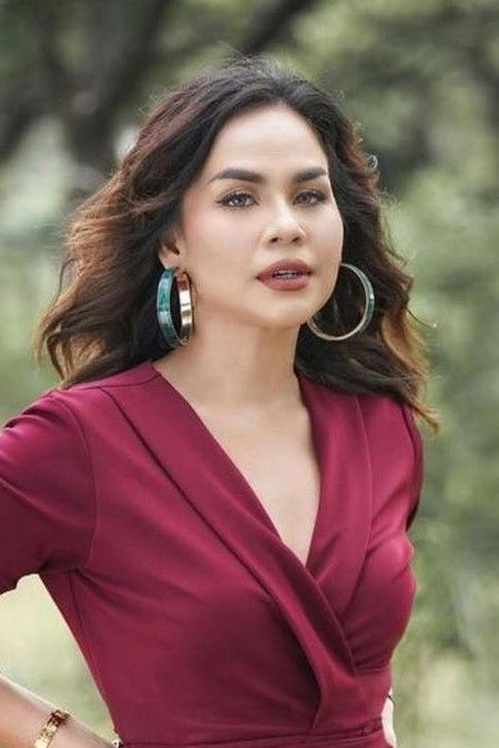 Melanie Ricardo backdrop