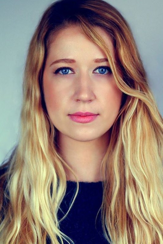 Lindsay-Elizabeth Hand backdrop