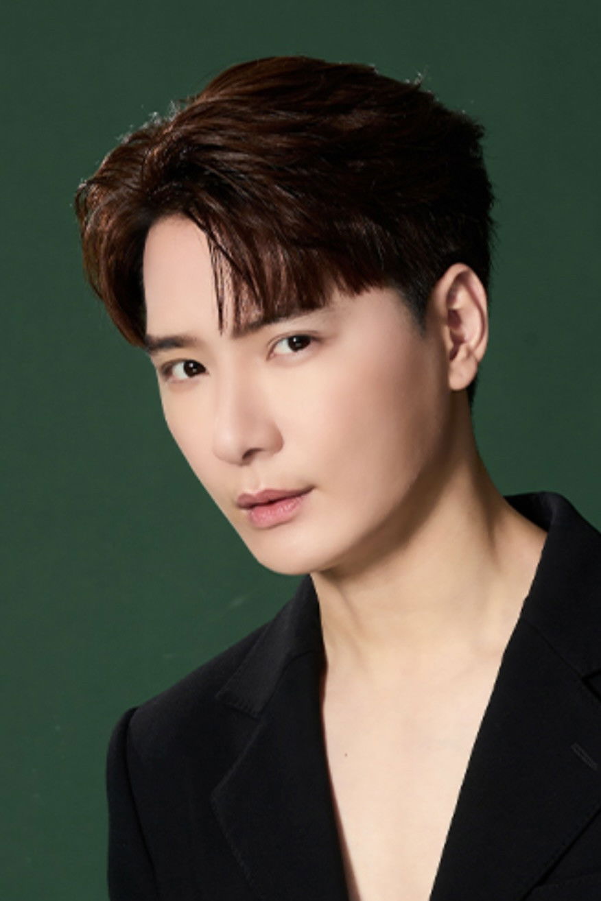 Perawat Sangpotirat backdrop