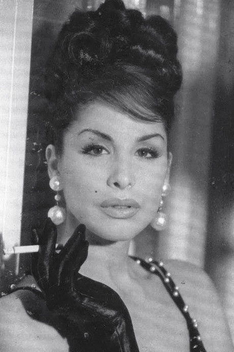 Jenny Hiloudaki backdrop