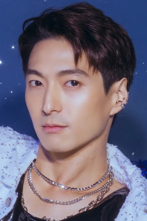 Thanaboon Wanlopsirinun backdrop