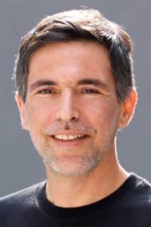 Ekim Mağden backdrop