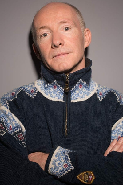 Diarmuid de Faoite backdrop