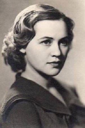 Tatyana Lennikova backdrop