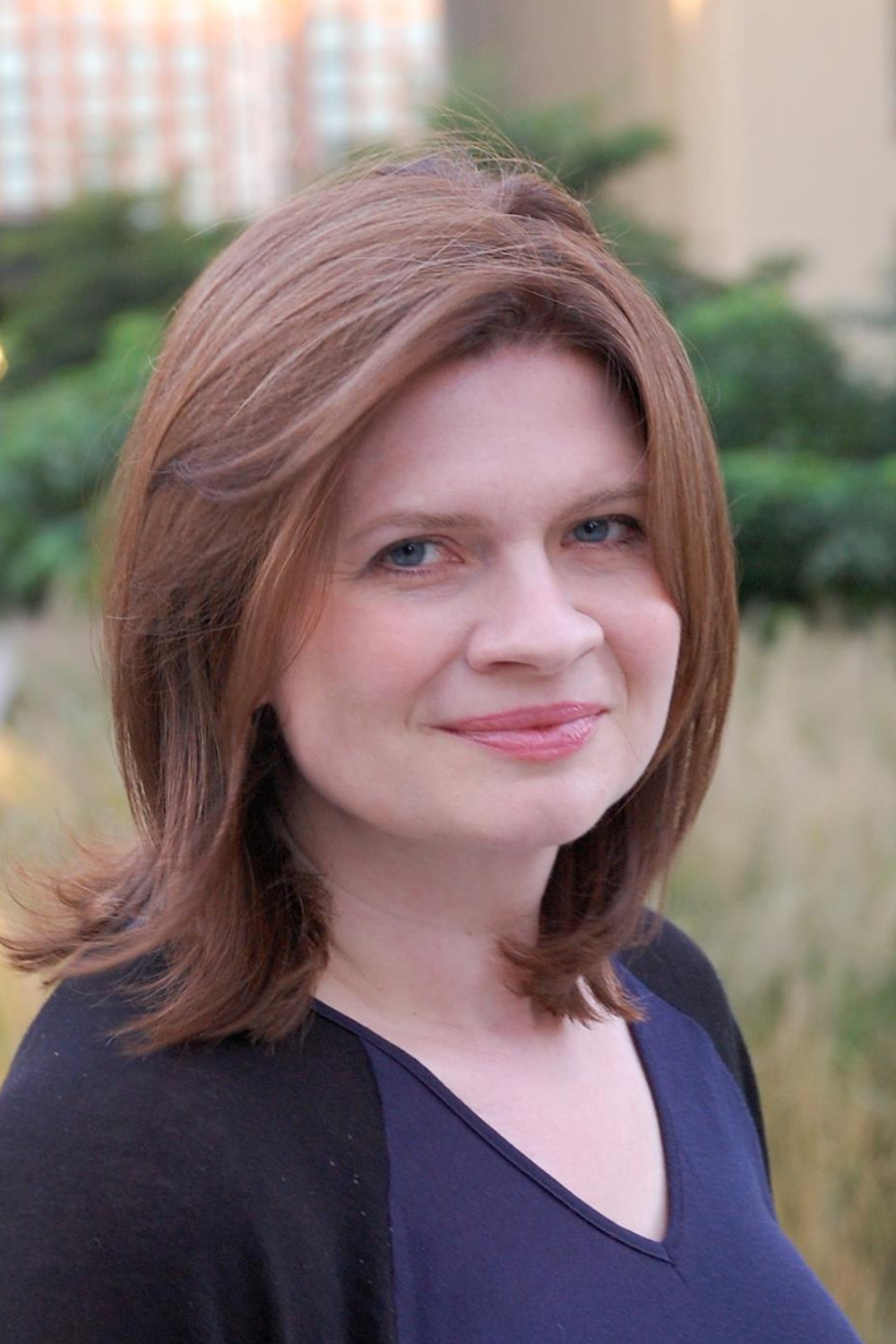 Emmy Laybourne backdrop