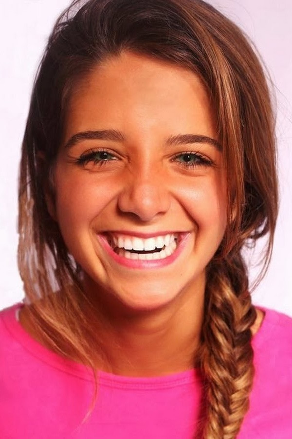 Ana Vitória Bastos backdrop