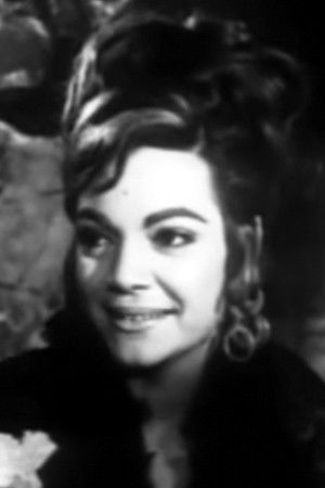 Marisa Nestoridou backdrop