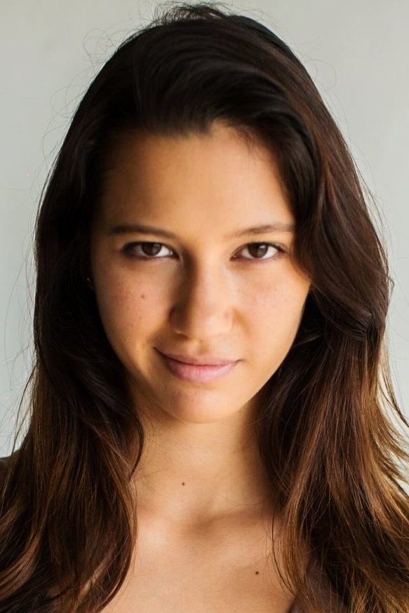 Christiana Chaiwanna backdrop