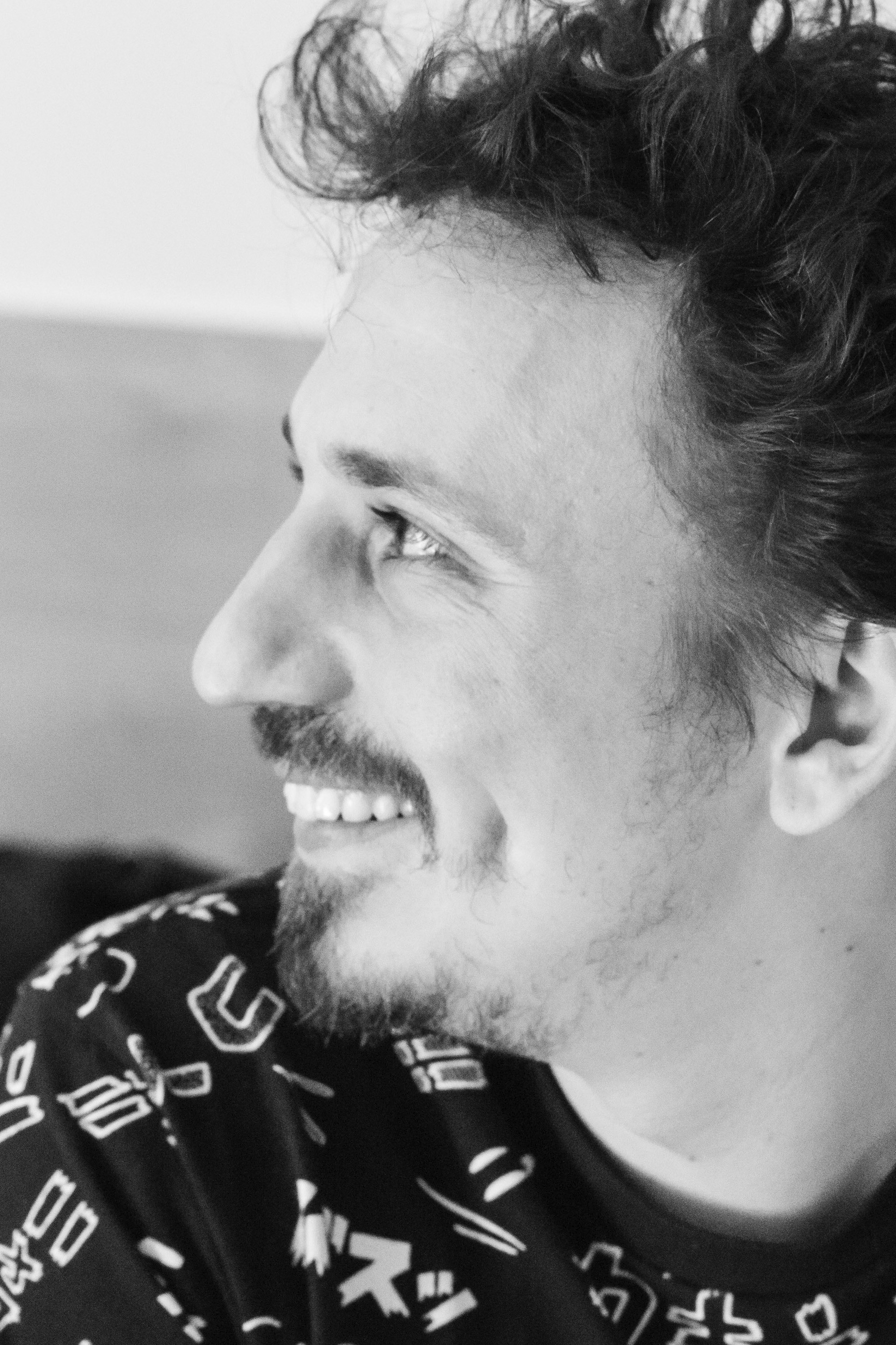 Javier Yañez Sanz backdrop