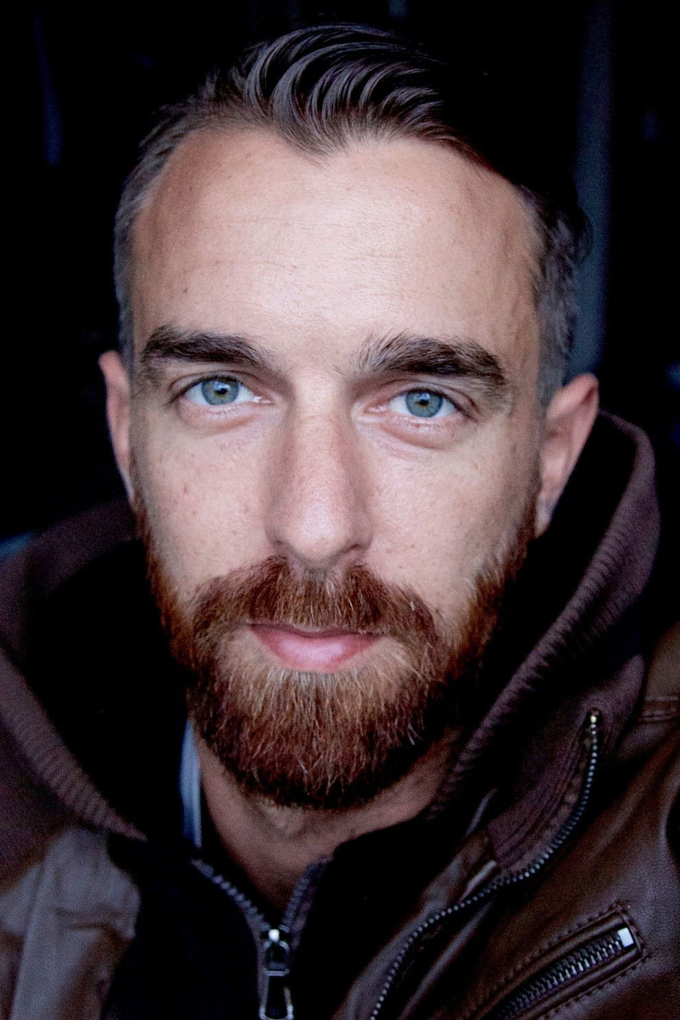 Simon Solberg backdrop