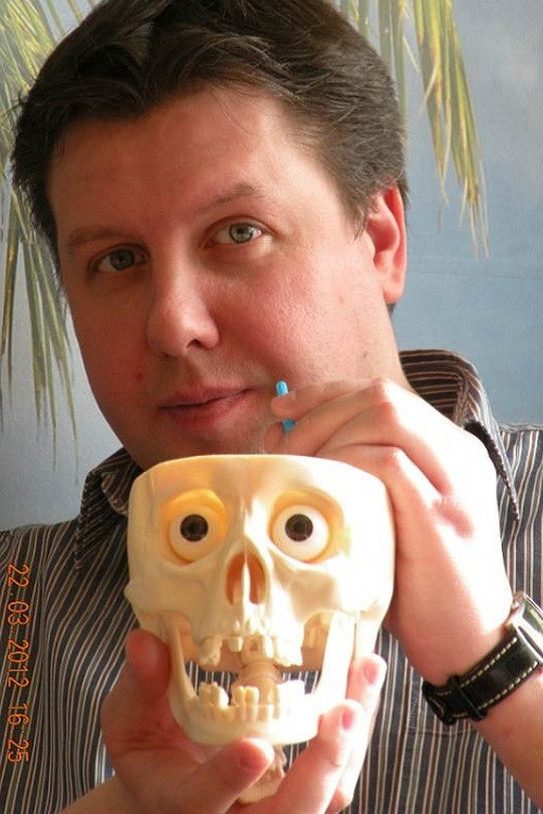 Aleksandr Pronin backdrop