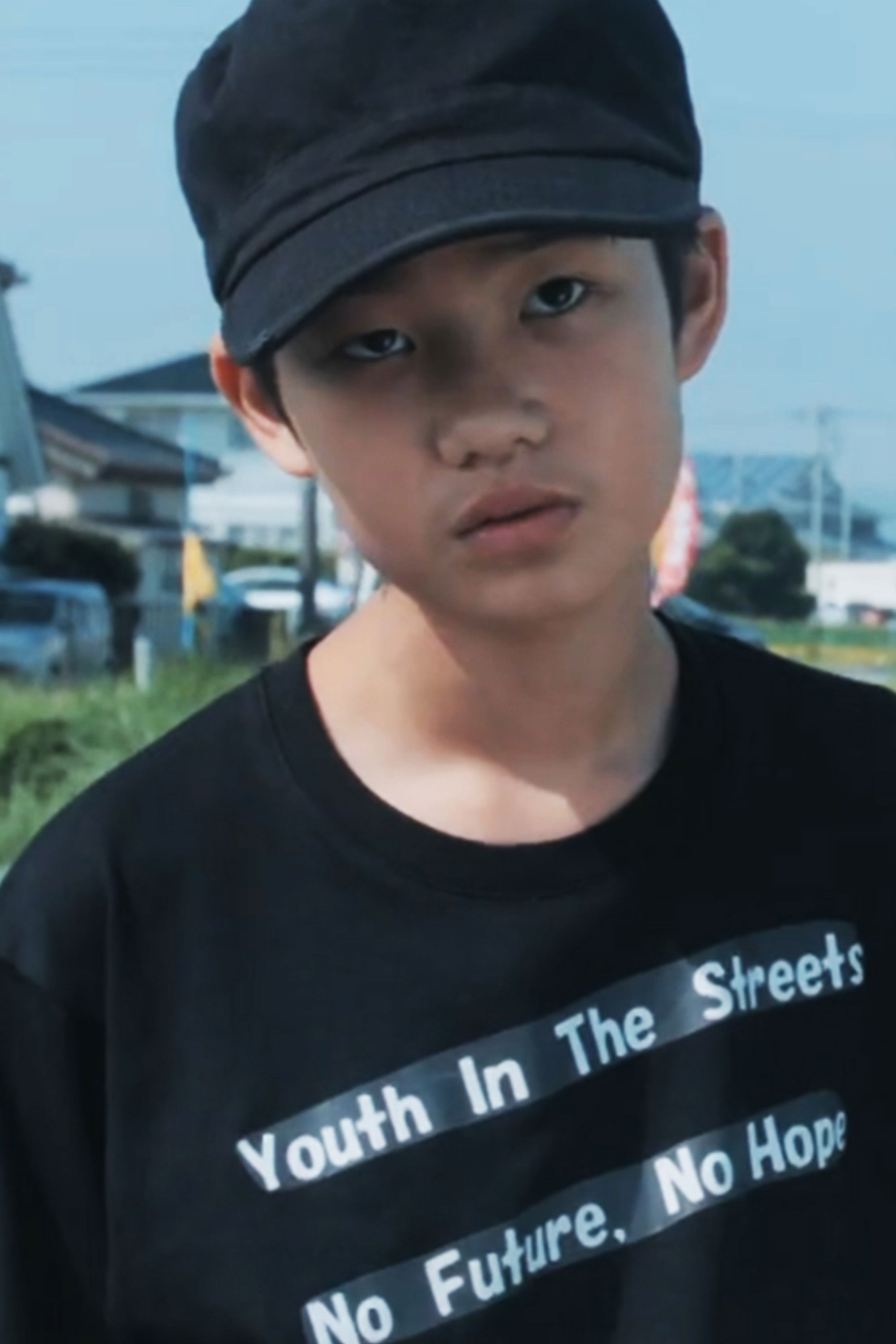 Mizuki Suwa backdrop