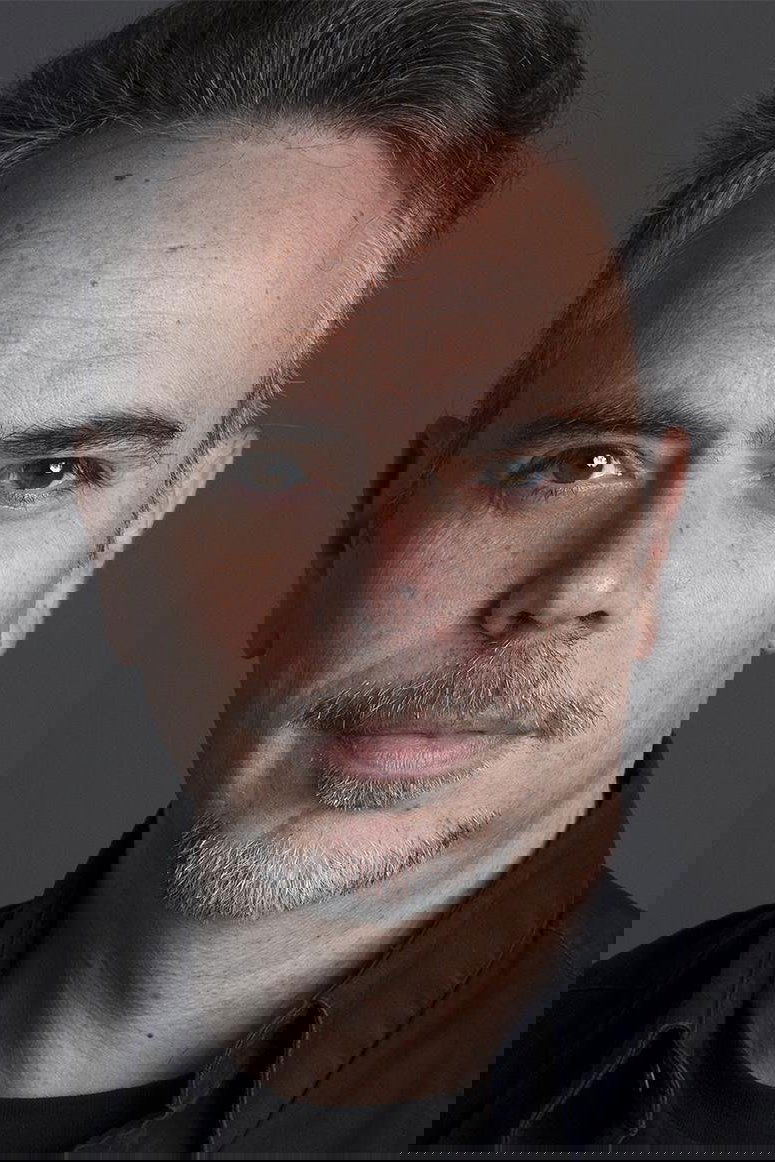 Mário Bomba backdrop