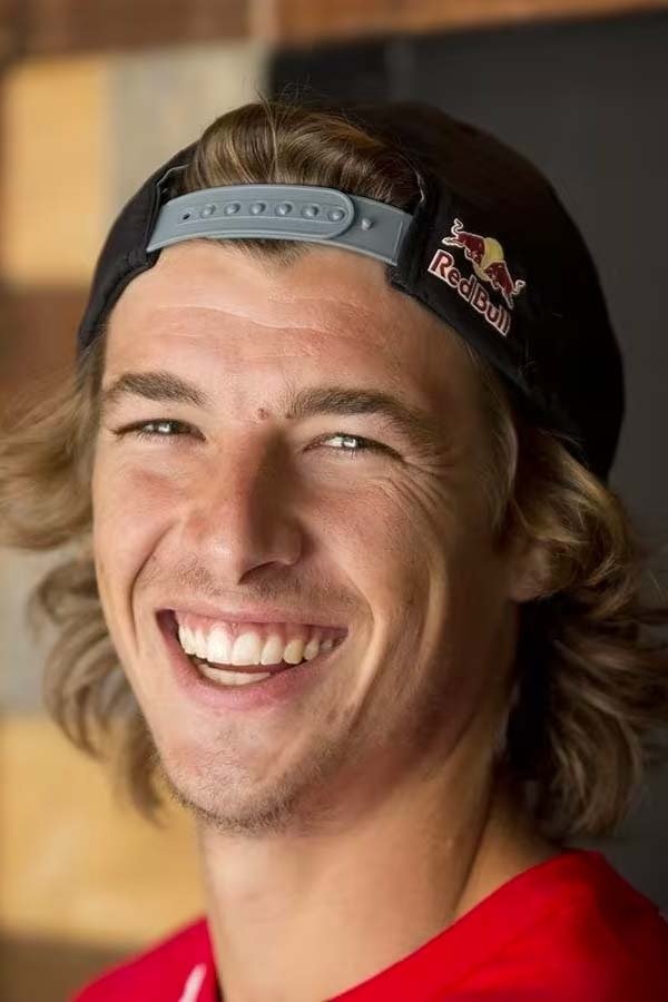 Ryan Decenzo backdrop